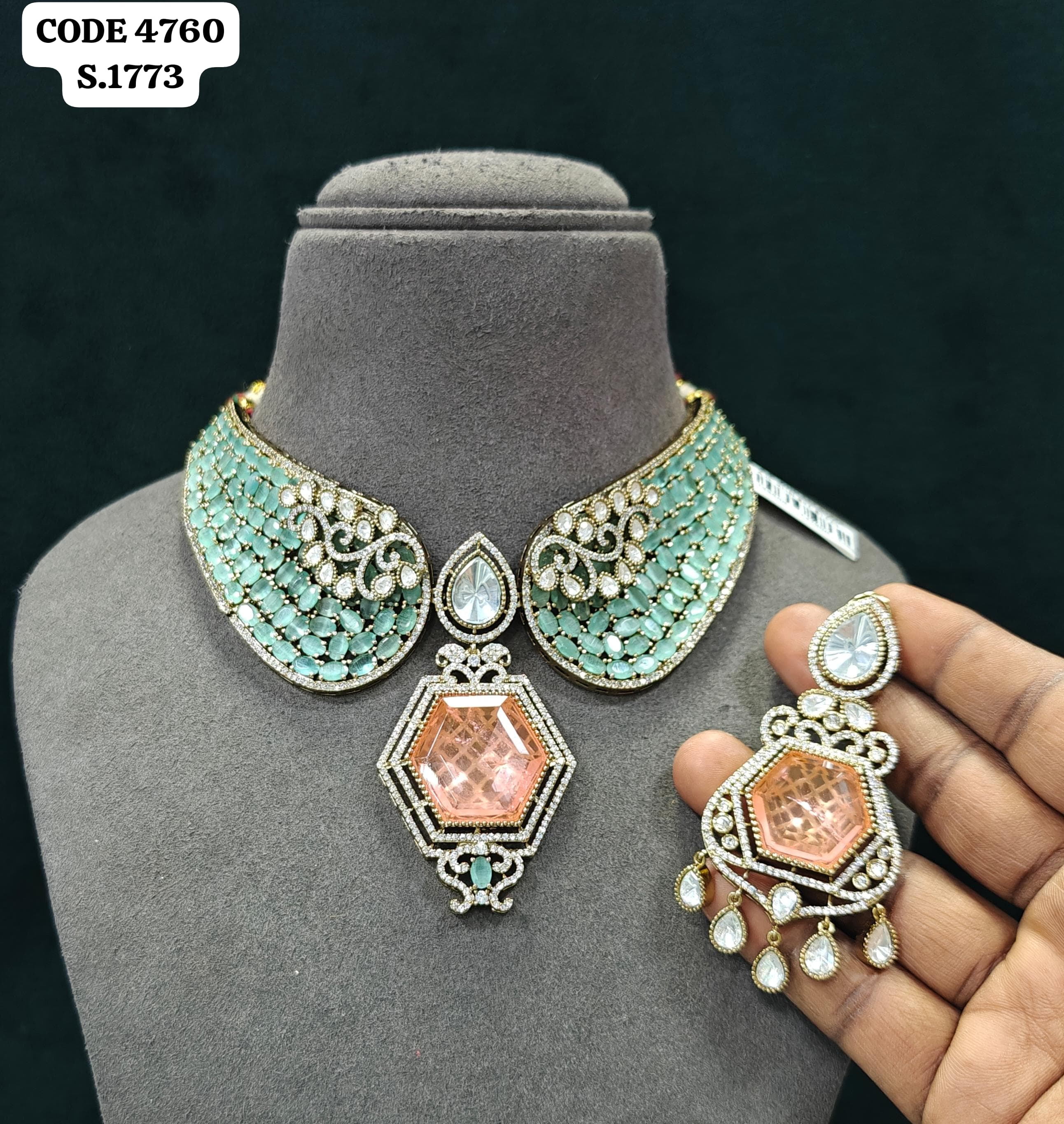 Necklace Set 052